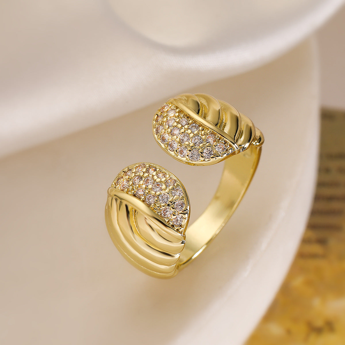 Minimalist Geometric Open Ring for Women Made of Brass with 18K Gold Plating and Zircon Inlay