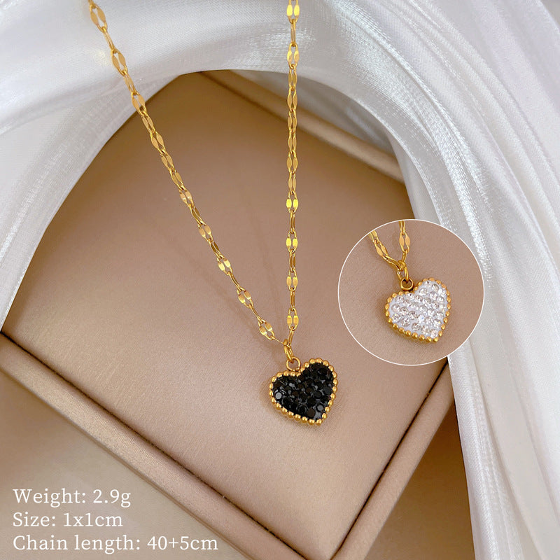 Collana Minimalista Dolce in Acciaio al Titanio con Catena a Labbro e Ciondolo a Cuore Fronte-Retro con Motivo Floreale