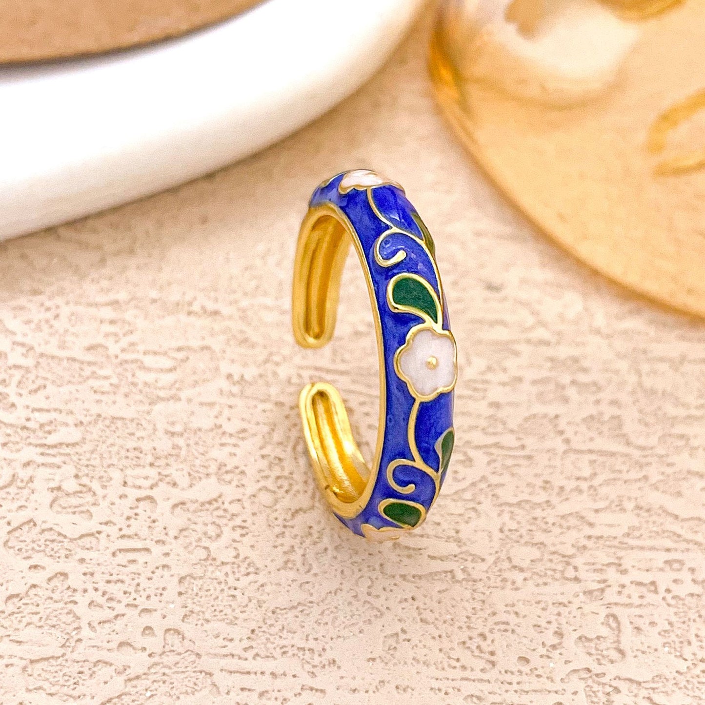 Sweet Elegant Gold Plated Enamel Floral Alloy Ring for Women