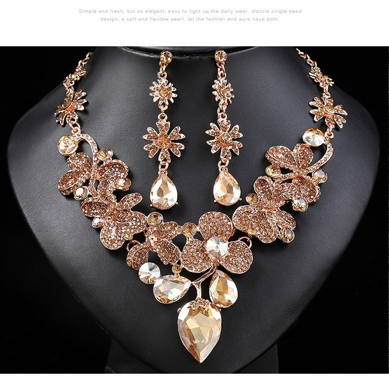 Vintage Leaf-Shaped Alloy Necklace Set with Rhinestone Inlay and Gold Plating for Women Formal Evening Wear