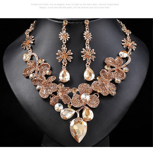 Set Collana Vintage da Donna a Forma di Foglia in Lega con Intarsio di Strass e Placcatura in Oro per Serate di Gala
