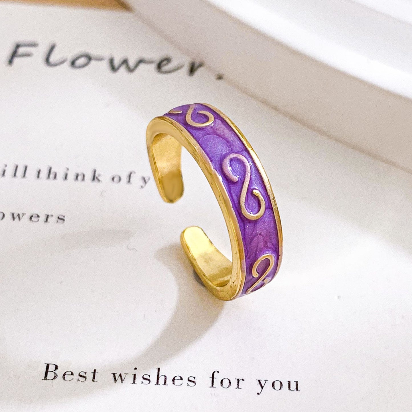 Anello aperto regolabile da donna placcato oro con motivo a cuore minimalista