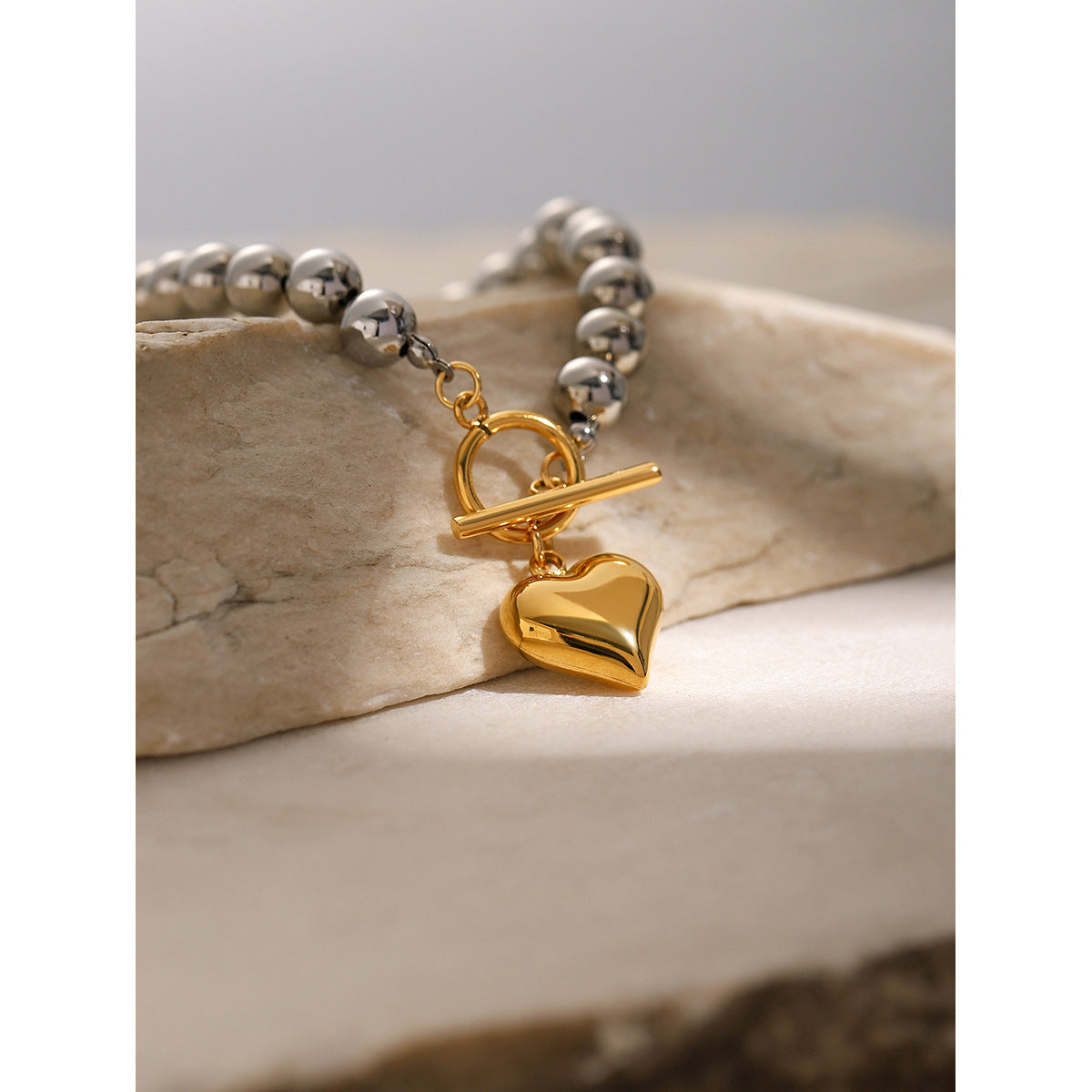 Minimalist 18K Gold Plated Stainless Steel Heart Pendant Beaded Bracelet Unisex