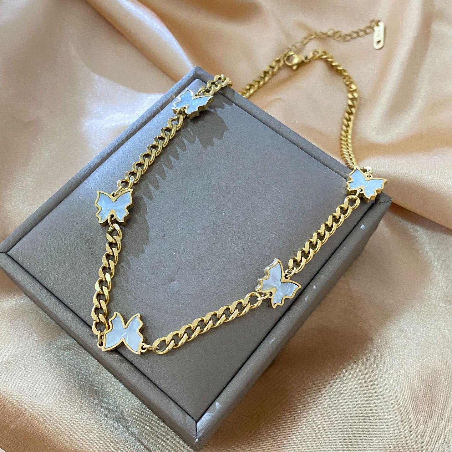 Minimalist Elegant Gold Plated Titanium Steel Butterfly Necklace Unisex