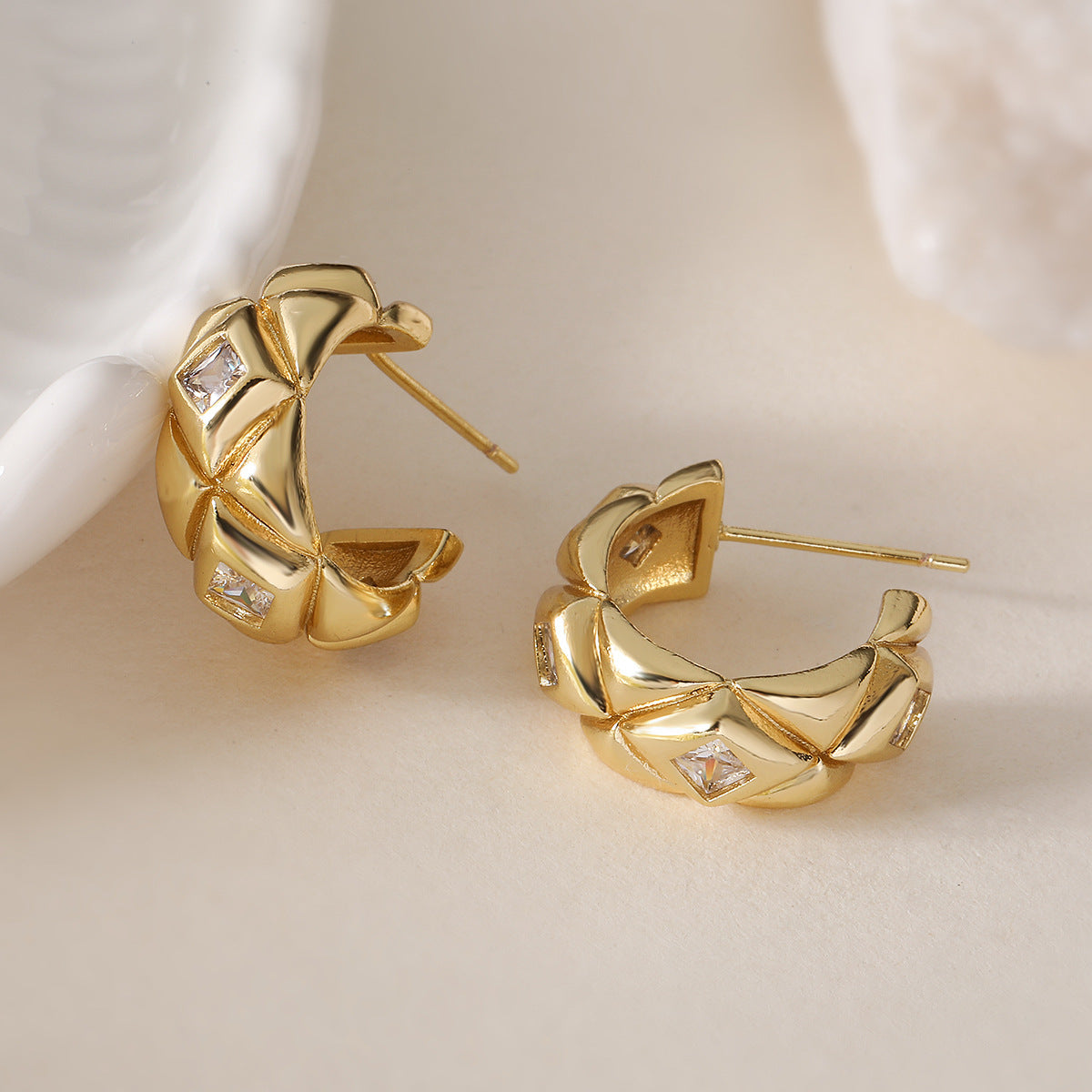 Vintage Punk Geometric C-Shaped Copper Earrings with 18K Gold Plating and Micro-Paved Zirconia for Women
