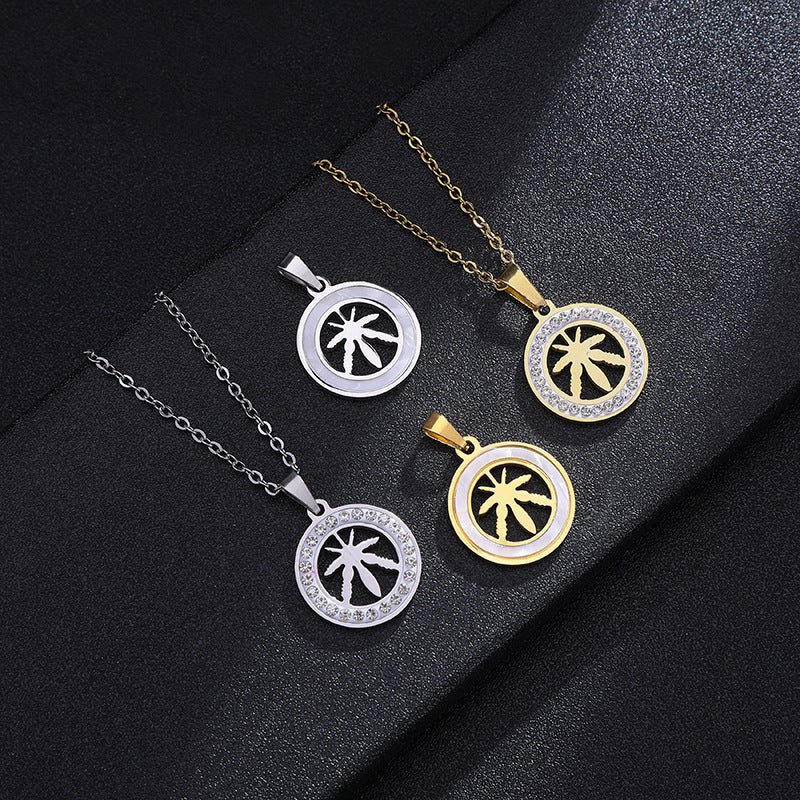 Collana pendente minimalista a foglia d'acero in acciaio inossidabile con finitura placcata per uomo e donna, collana con catena a maglie adatta per maglioni e stratificazione
