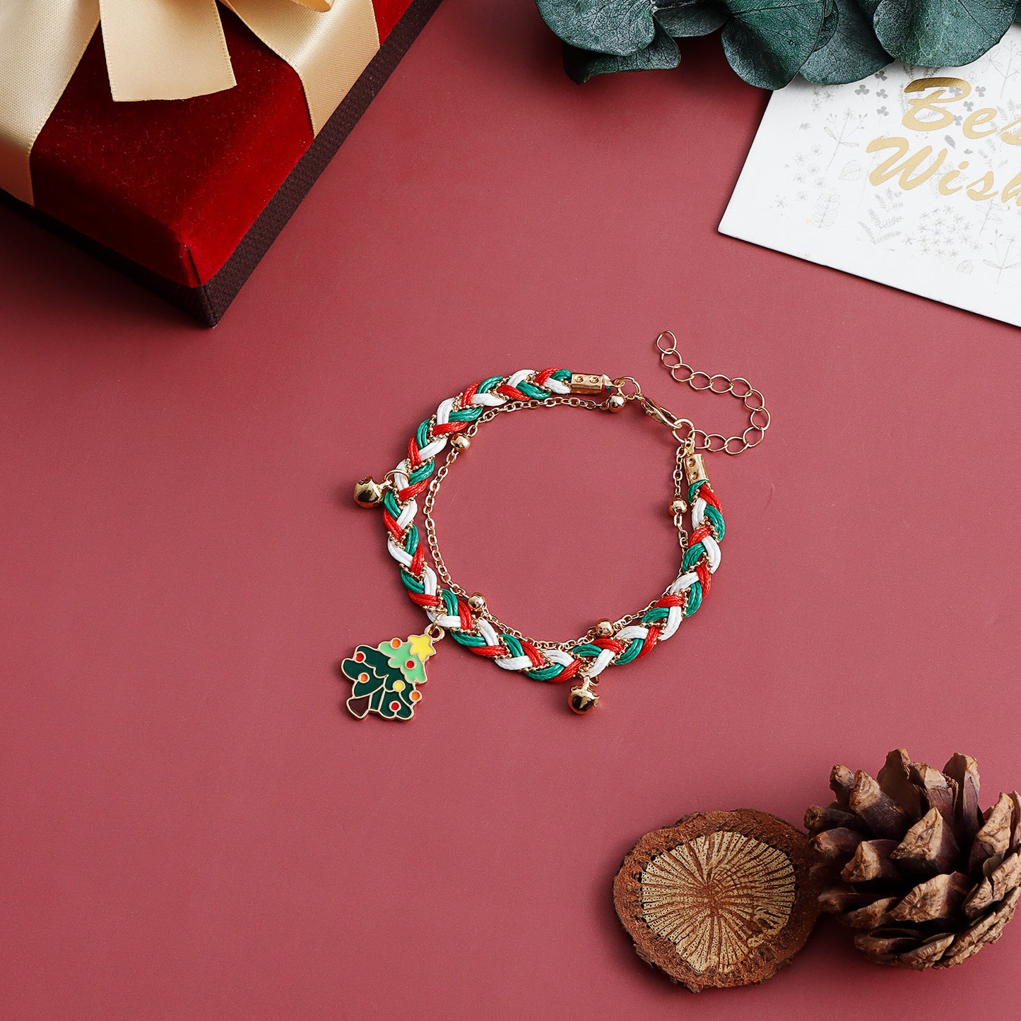 Pulsera con dije de árbol de Navidad de diseño original con acabado esmaltado y banda de cuerda tejida de doble capa para mujeres y hombres