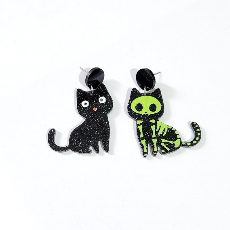 Pendientes de gato con temática de Halloween con ojos verdes y diseño de hueso Tachuelas acrílicas