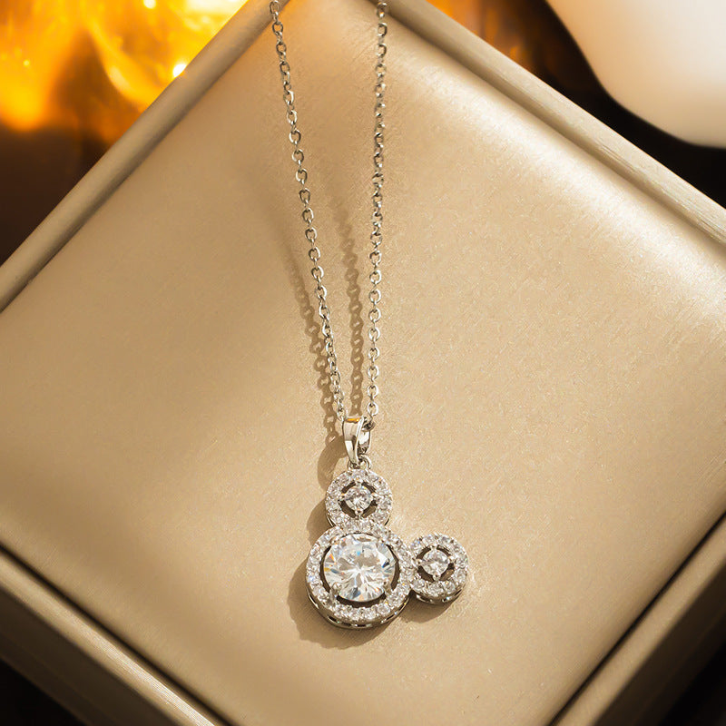 Collar con colgante de ratón geométrico minimalista para mujer, de acero de titanio con incrustaciones de diamantes de imitación y acabado chapado en cadena tipo O