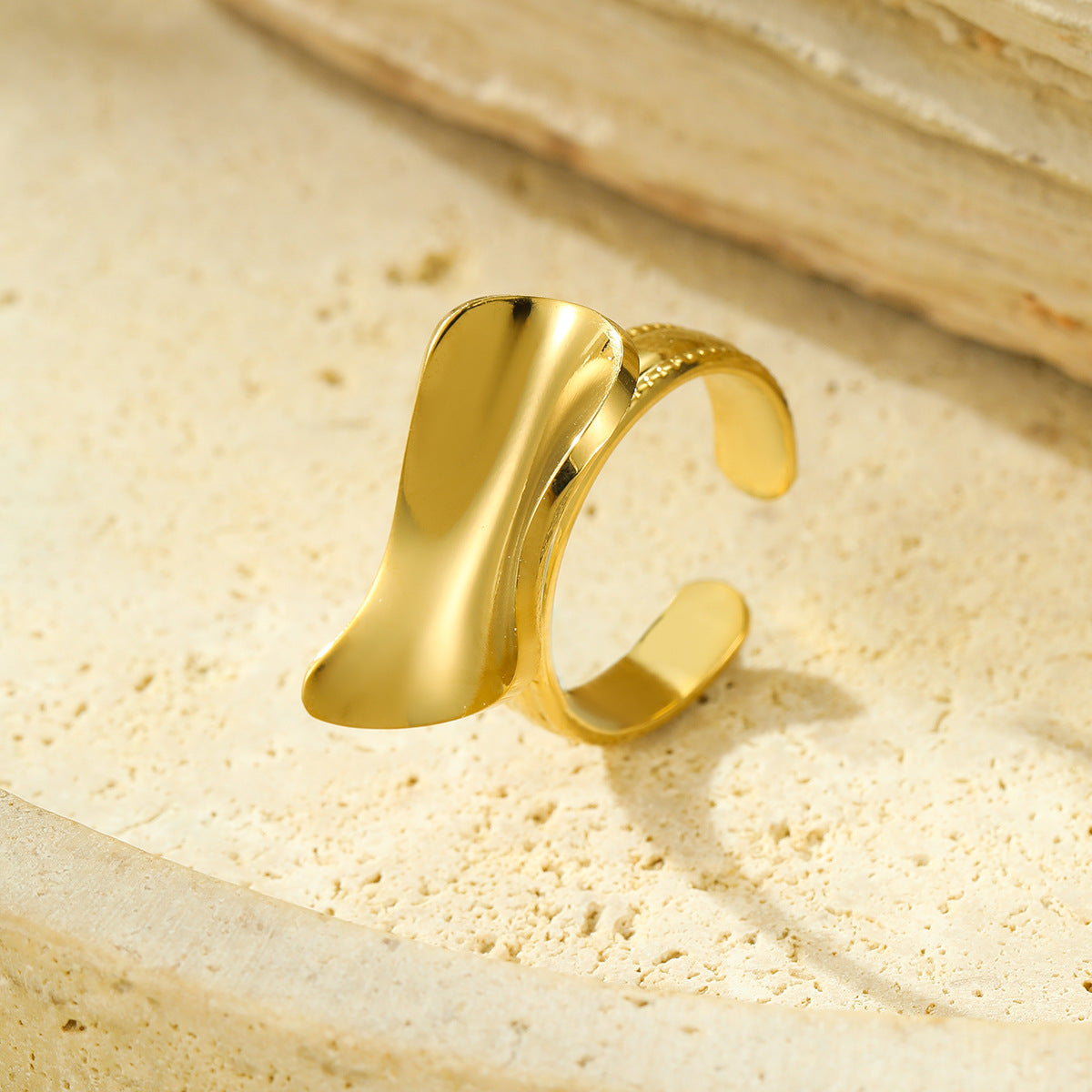 Anillo Abierto Pulido Irregular Geométrico Cuadrado Lujoso Ligero de Acero Inoxidable con Baño de Oro de 18 quilates para Mujer