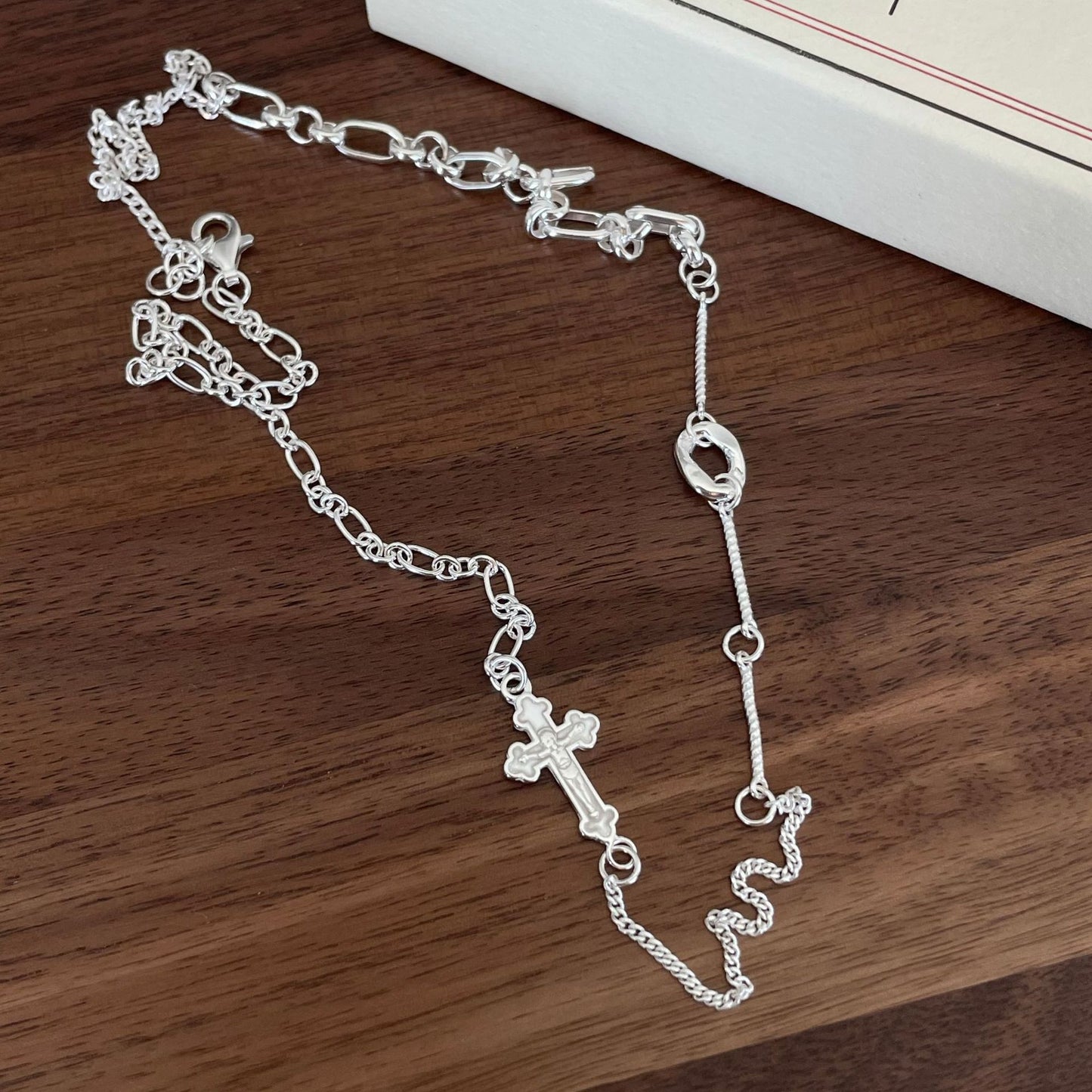 Collana con pendente a croce geometrica minimalista in argento sterling 925 per donna