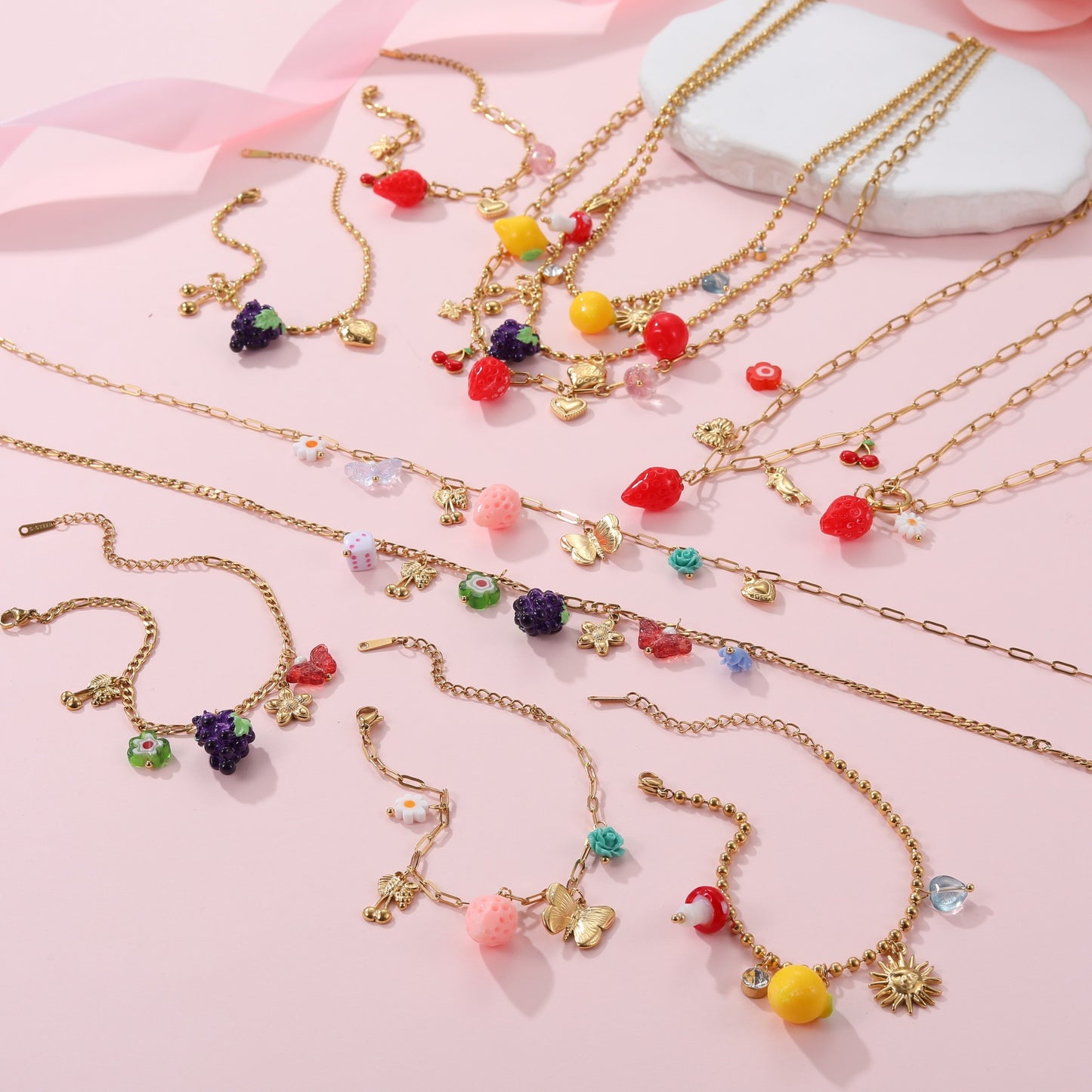 Collana con Pendente in Acciaio Inossidabile a Forma di Frutta alla Moda con Finitura Placcata per Donne, Catena con Ciondolo a Limone, Fragola e Uva
