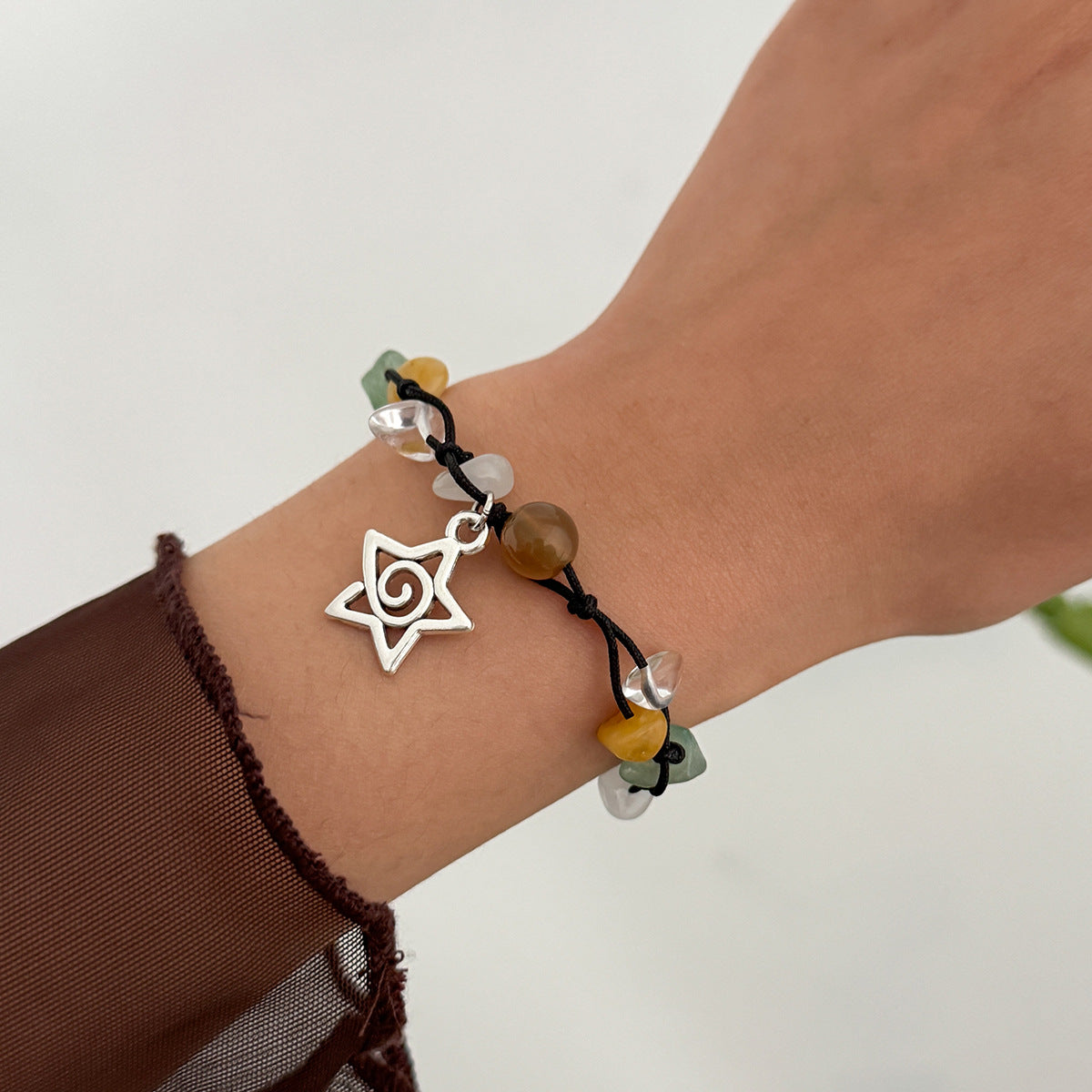 Rustic Floral Star-Shaped Alloy Bracelet for Women with Adjustable Drawstring and Beaded Design