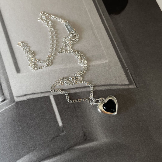 Minimalist Heart-Shaped 925 Sterling Silver Black Agate Necklace with Gold Plating on Snake Chain