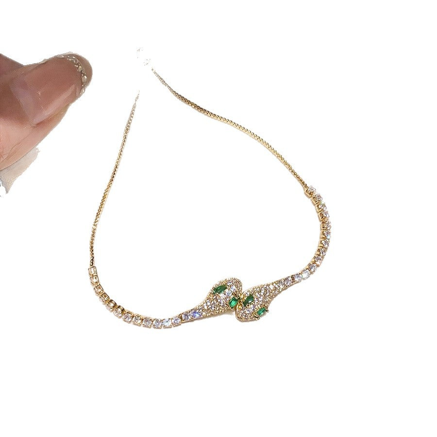 Luxury Elegant Oval Geometric Cubic Zirconia Inlaid Brass Bracelet for Women