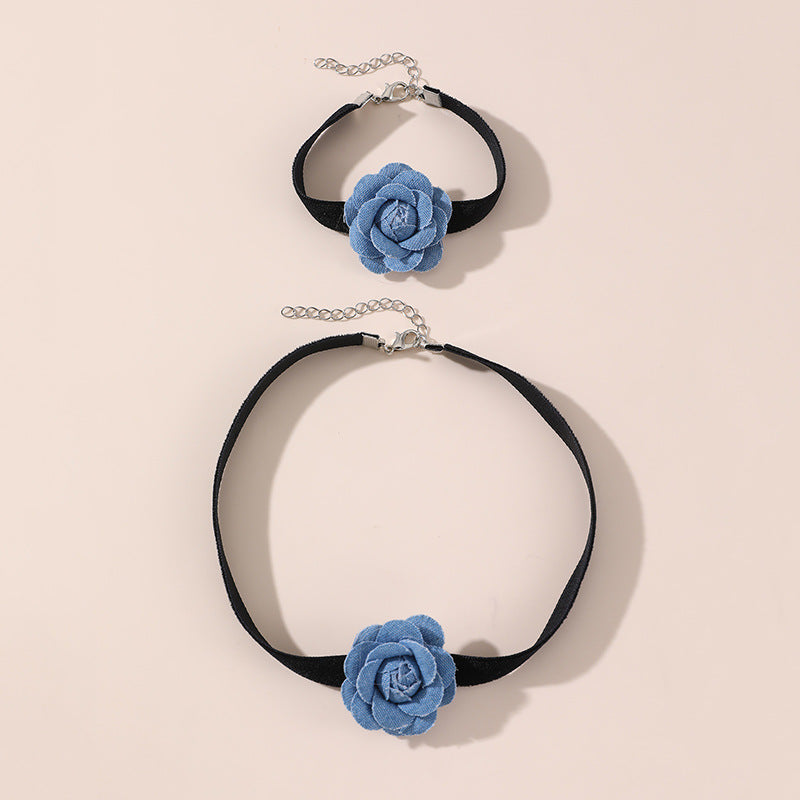Collana in Resina con Fiore Rosa Blu Stile Ins per Ragazze con Catena per Clavicole