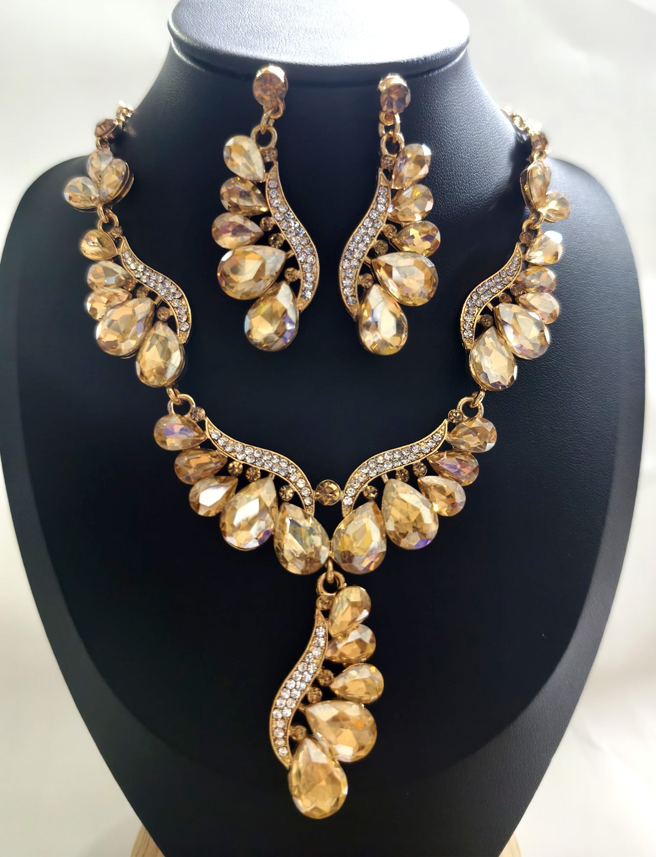Personalized Wing-Shaped Alloy Necklace and Earrings Set with Rhinestone Drop Pendant on O-Chain for Women