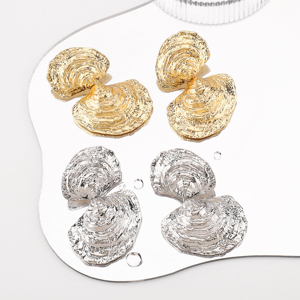 Pendientes de Aleación con Textura Geométrica Ondulada Minimalista y Postes de Acero Inoxidable, Diseño Irregular Inspirado en Conchas Marinas para Mujer