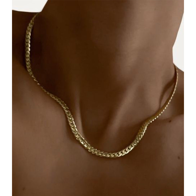 Collar Chapado en Acero de Titanio con Forma de U Estilo Punk para Unisex con Estética Minimalista de Tono Frío