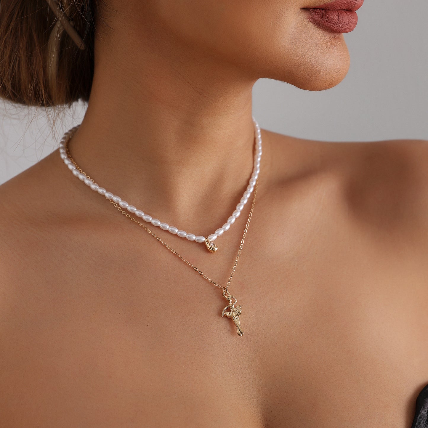 Fashion Geometric Dancer Pendant Necklace with Pearl and Seed Beads Alloy Plated Cable Chain for Women