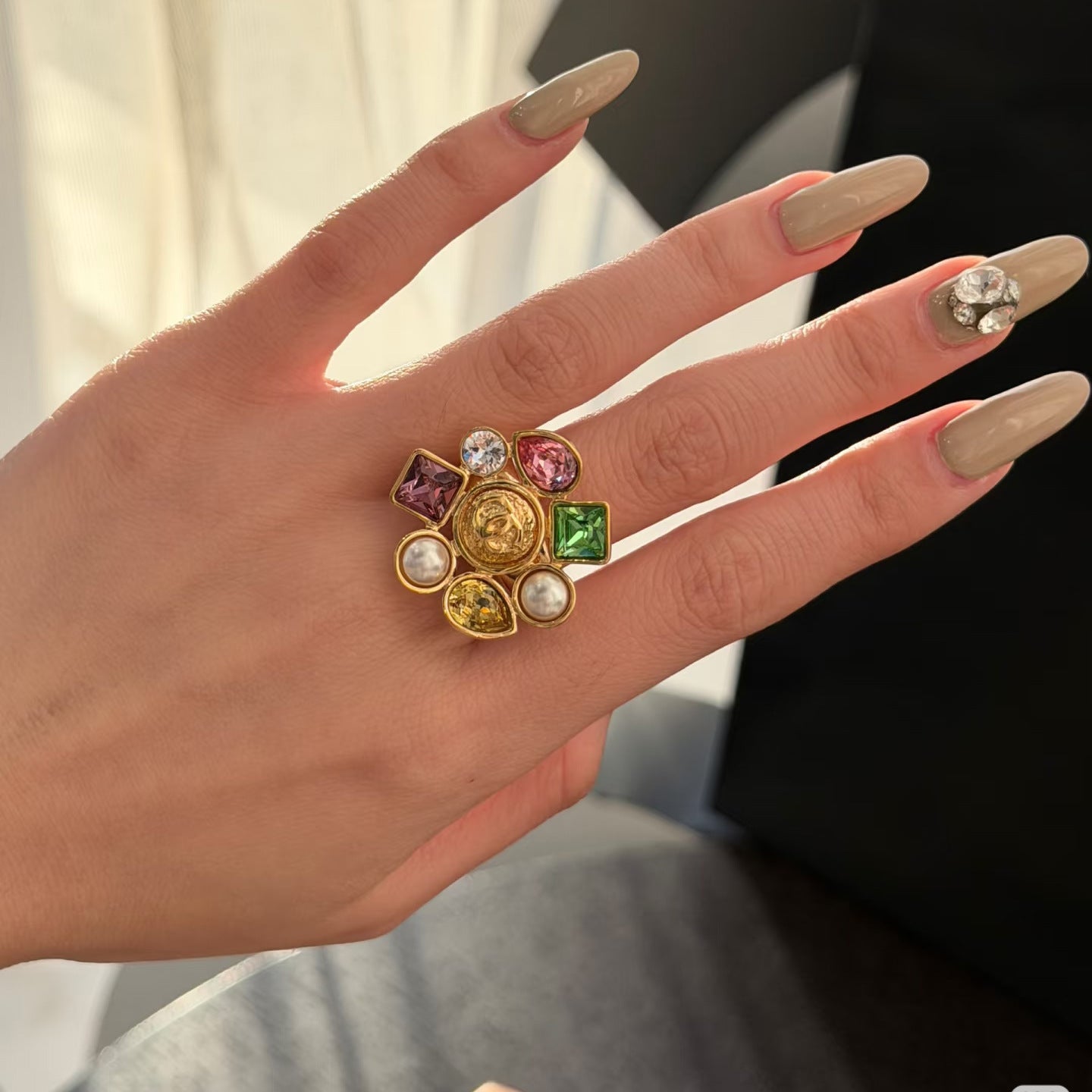 Vintage Elegant Letter Floral Gold Plated Brass Crystal Ring for Women