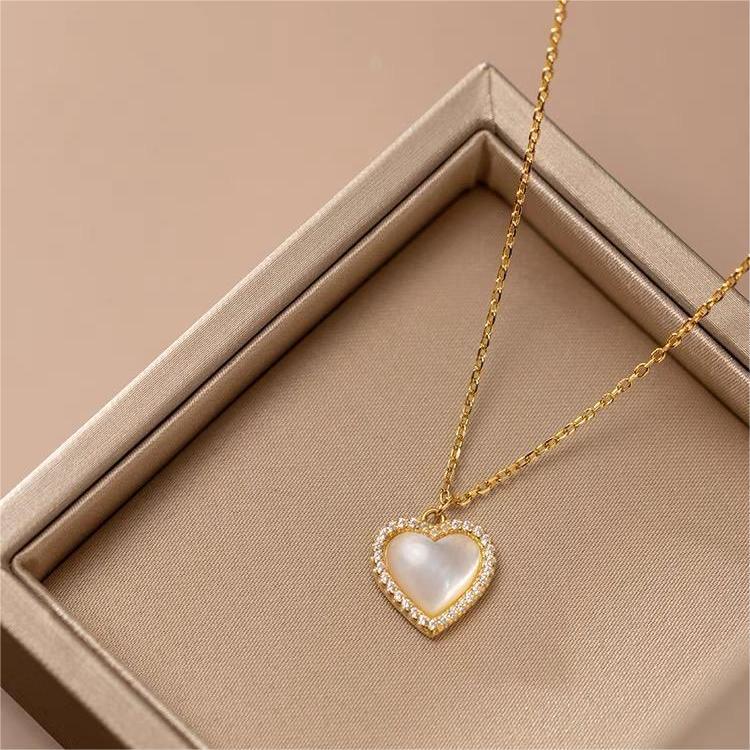 Minimalist Heart-Shaped Rhinestone Pendant Necklace for Women in Titanium Steel with Plated Finish and O-Chain
