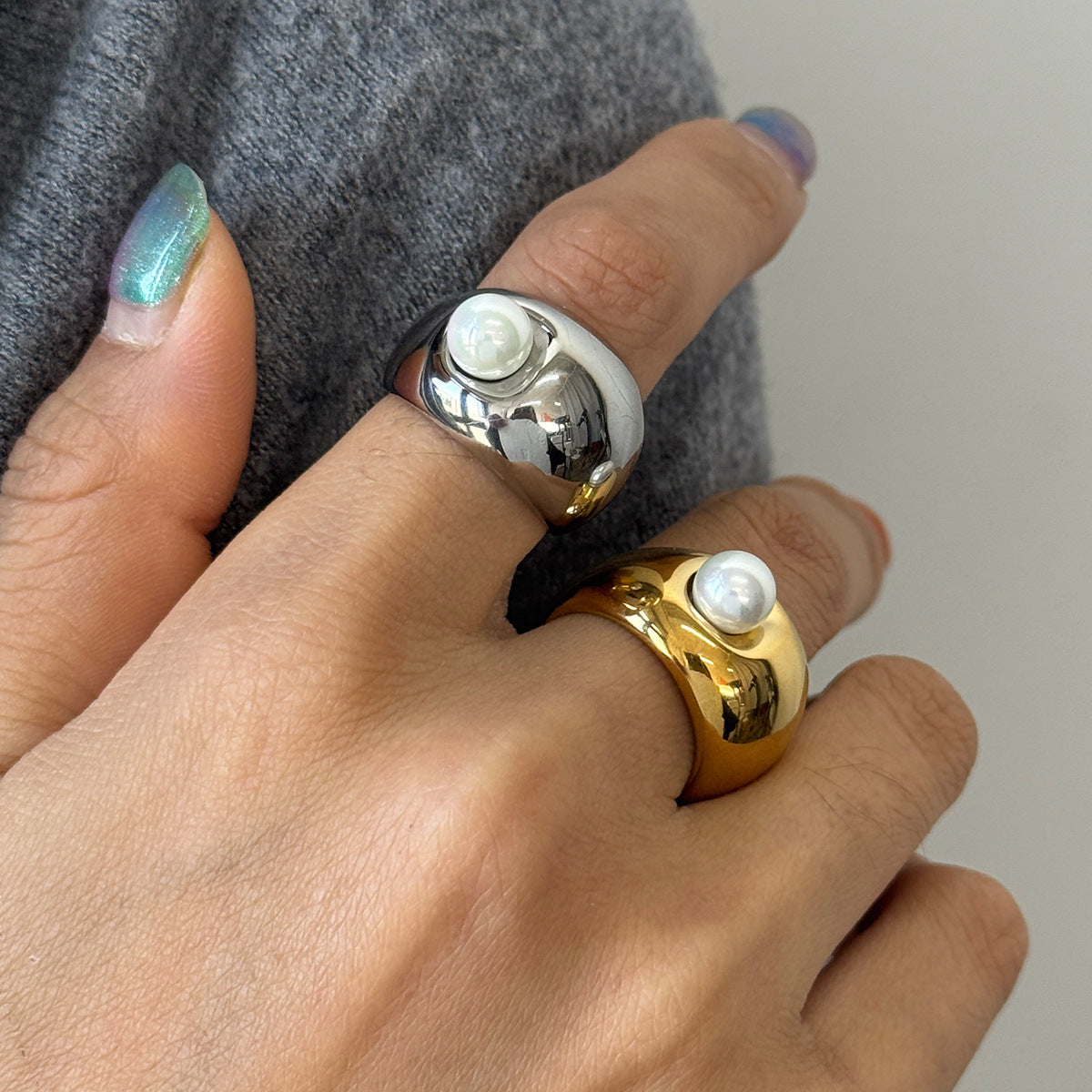 Anillo de acero inoxidable geométrico de lujo con chapado en oro PVD de 18K y perla para mujer