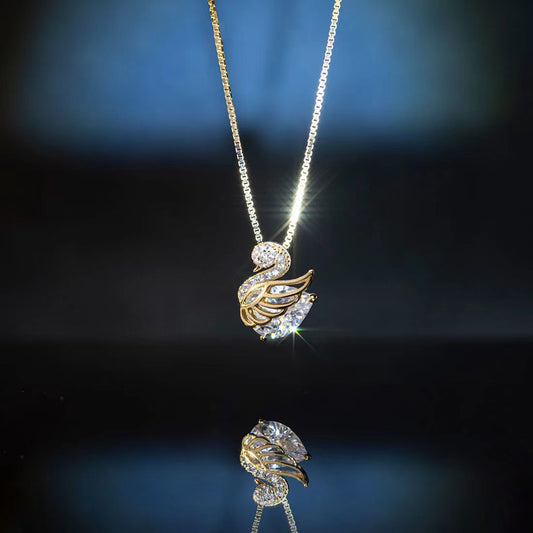 Elegant Swan Pendant Necklace for Women in Titanium Steel with 18K Gold Plating and Rhinestone Inlay, Minimalist Animal Design Locket Chain
