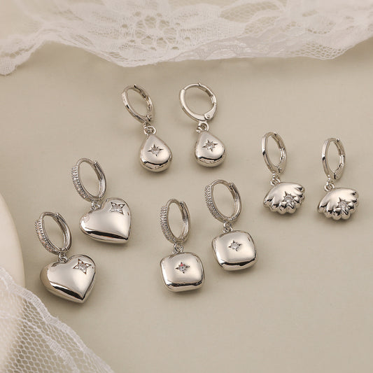 Orecchini geometrici minimalisti in rame con placcatura in oro vero e intarsio in zirconi per donna