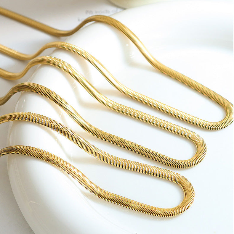 Collar de cadena de serpiente de acero de titanio minimalista con diseño en forma de U para acentuar la clavícula, accesorio de moda unisex