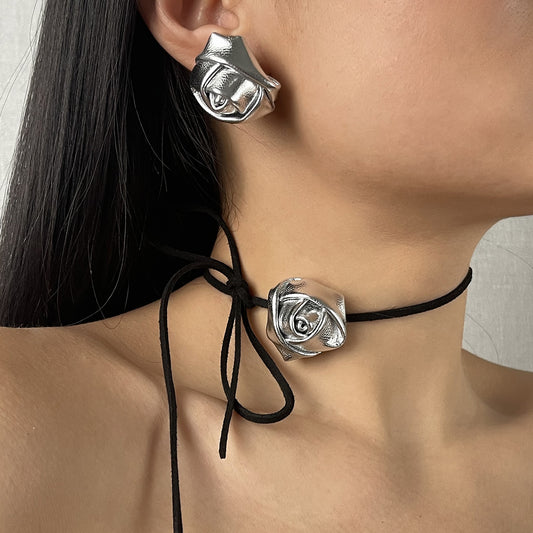 Juego de collar y pendientes con colgante de rosa floral estilo Ins con detalles de cuero de PU y acabado chapado para mujer