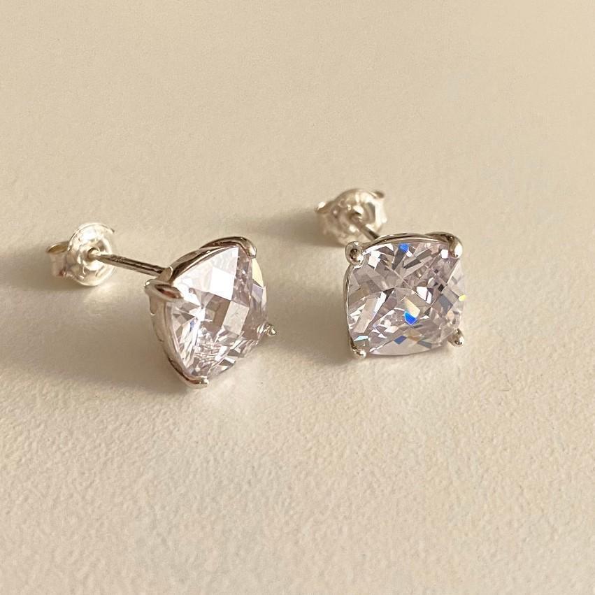 Pendientes de tuerca de circonita de plata de ley 925 con forma de corazón minimalista para mujer