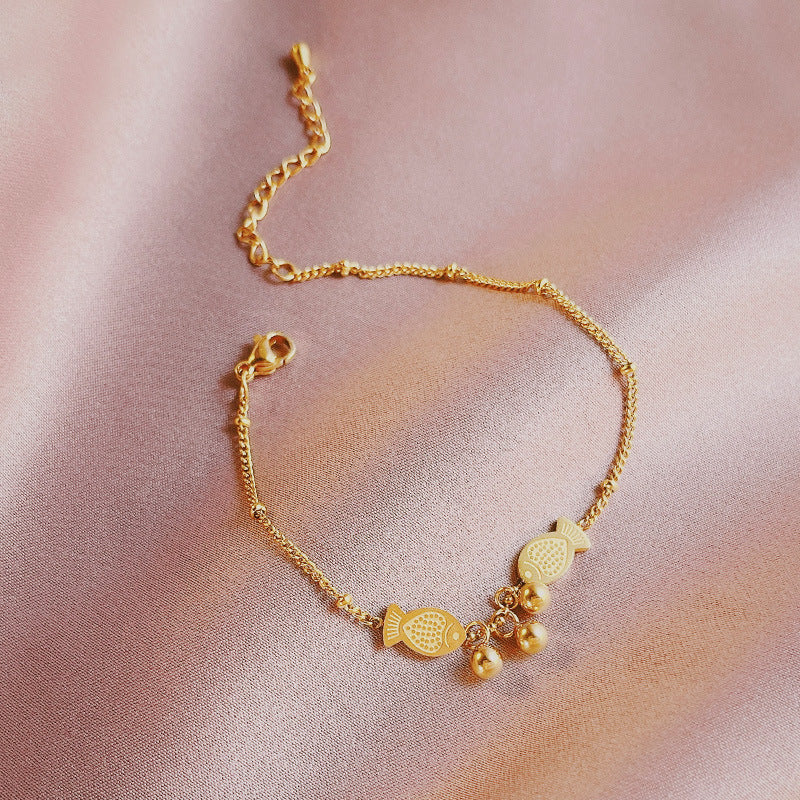 Original Design Fish-Shaped Pendant Bracelet for Women and Men Titanium Steel Plated with Gold Tone