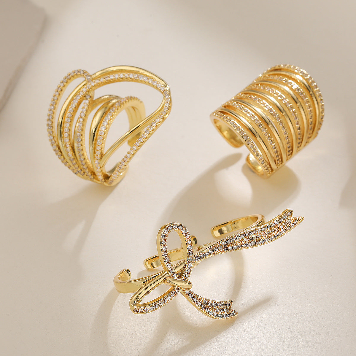 Anello in Rame dalla Forma Geometrica Irregolare, Placcato Oro 18K, con Intarsio di Zirconi, da Donna, Fascia di Tendenza