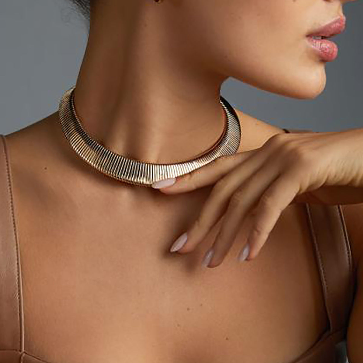 Bold Geometric Snake Chain Choker Necklace for Women Made of Metal with Multi-Layered Locket Design
