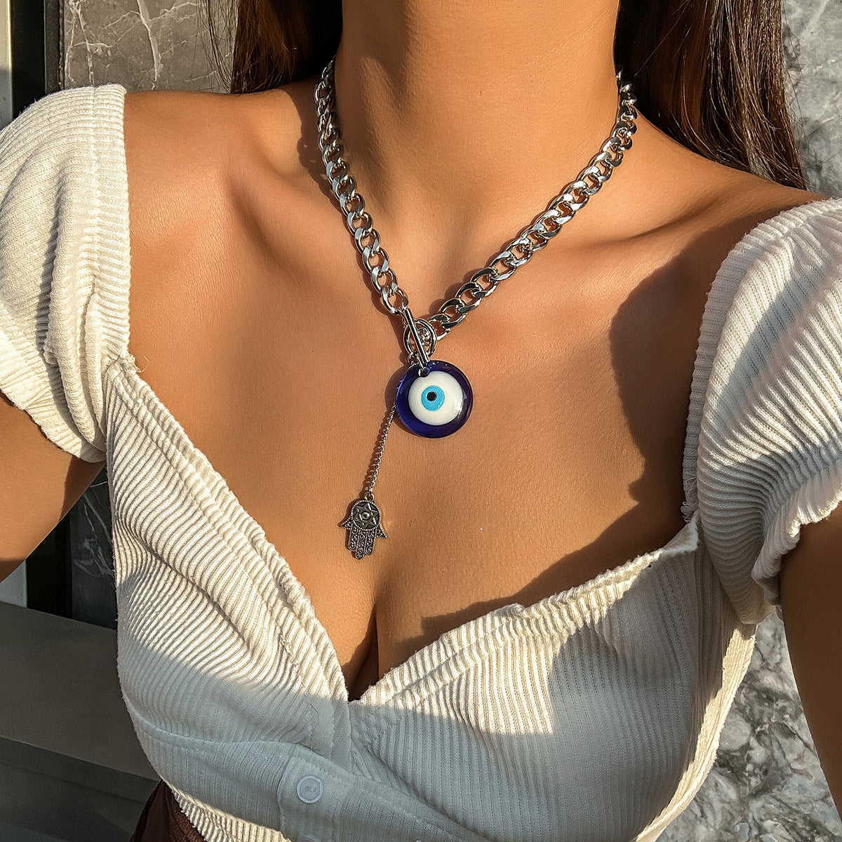 Minimalist Heart-Shaped Tassel Pendant Necklace with Rhinestone Inlay on Cross Chain for Women