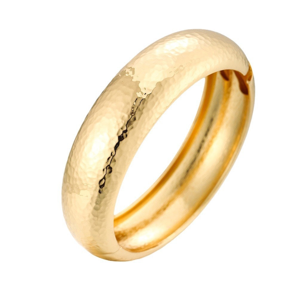 Minimalist Geometric Teardrop Plated Alloy Cuff Bracelet for Women