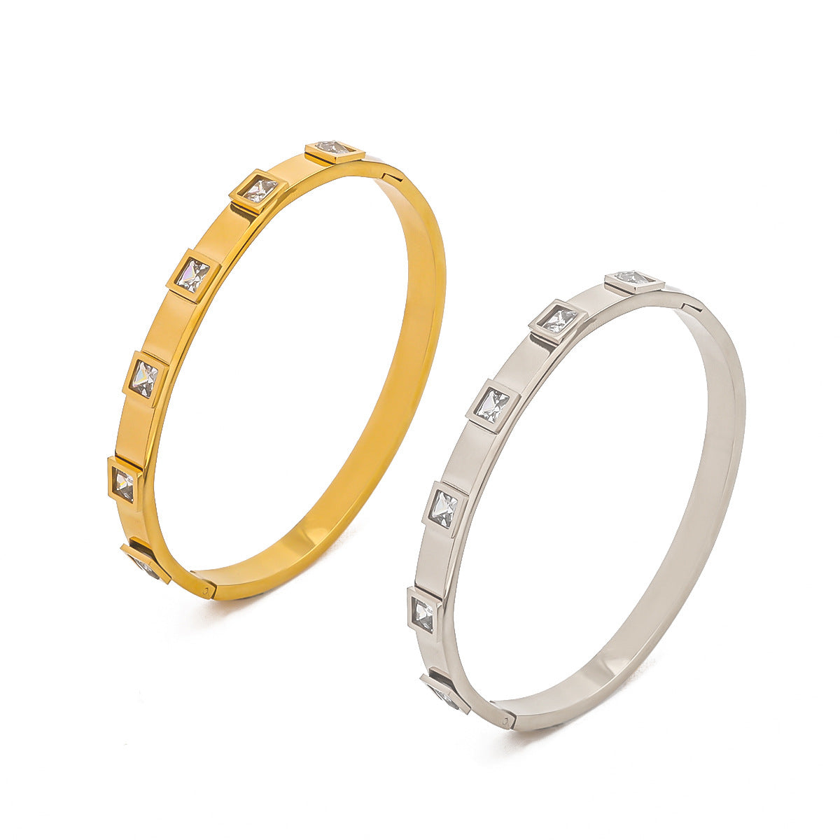 Bracciale quadrato geometrico in acciaio al titanio con intarsio di zirconi e placcatura sottovuoto in oro 18K da donna
