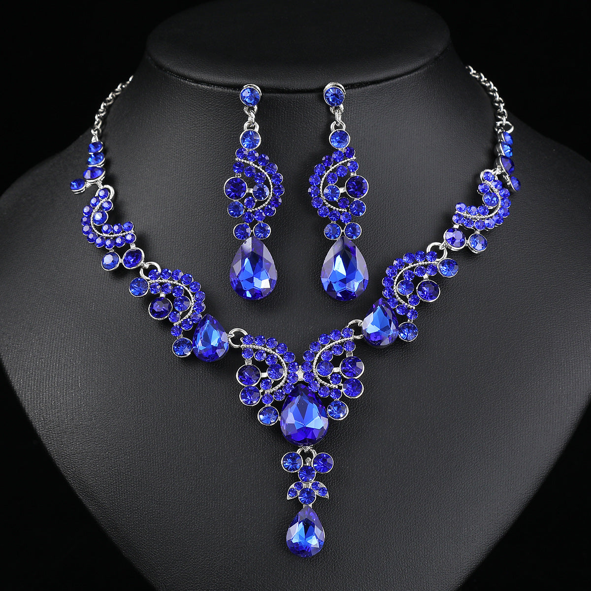 Fashion OL Style Heart Teardrop Bell Pendant Necklace and Earrings Set in Alloy with Plated Finish O-Chain for Women