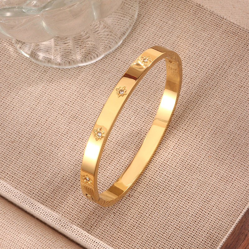 Elegant 18K Gold Plated Geometric Round Titanium Steel Bracelet
