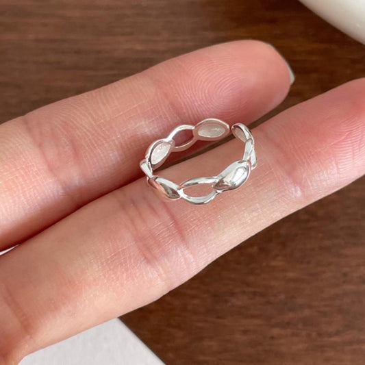Anillo de plata de ley 925 con forma ovalada geométrica para mujer