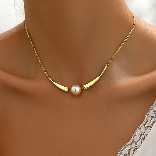 Minimalist Geometric Pendant Necklace for Women with Mother-of-Pearl Inlay on Copper Chain