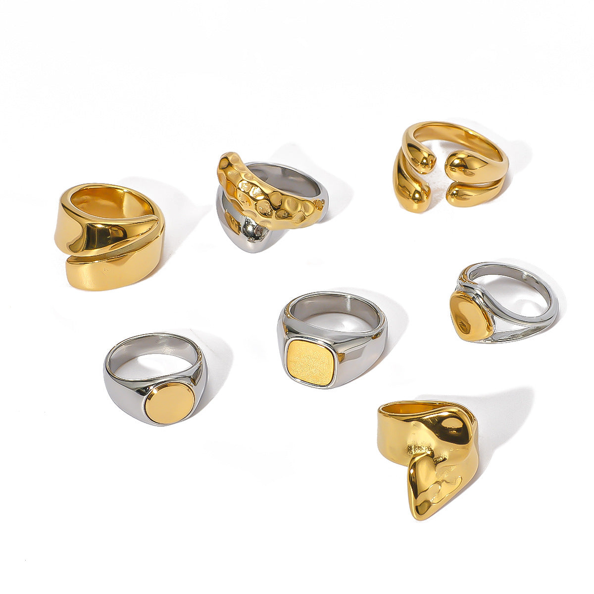 Geometric Stainless Steel Ring with 18K Gold Plating for Men and Women, Adjustable Band, Minimalist Modern Design