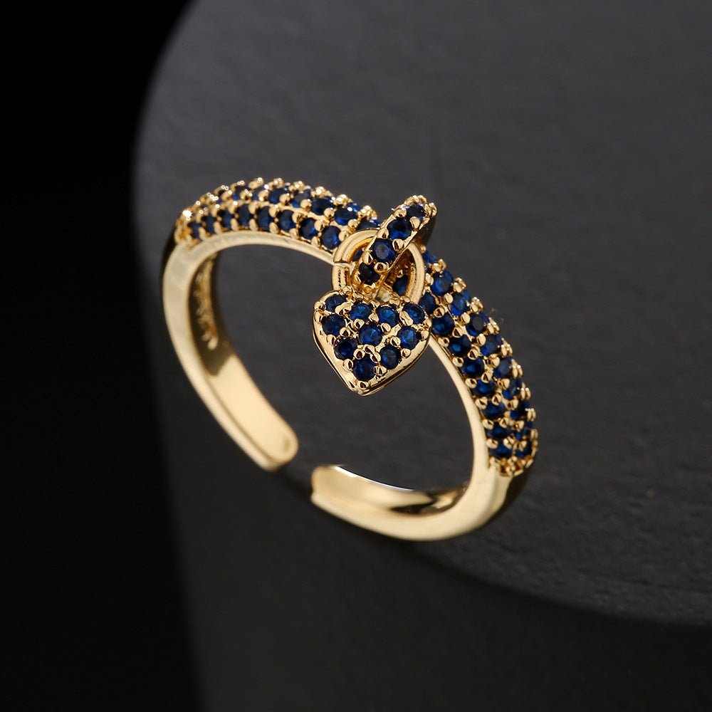 Anello aperto da donna placcato oro 18 carati con micro-pavé di zirconi a forma di cuore, stile retrò alla moda