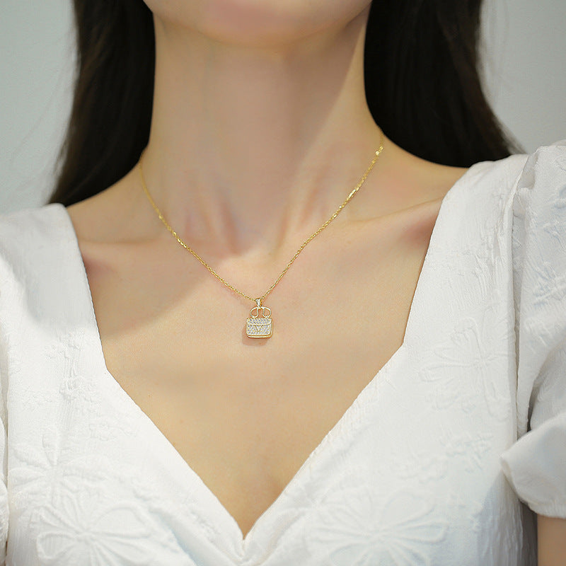 Collana Pendente Minimalista a Forma di H per Donna e Uomo in Acciaio al Titanio con Intarsio di Strass, Catena a Serpente Elegante Catena Clavicola