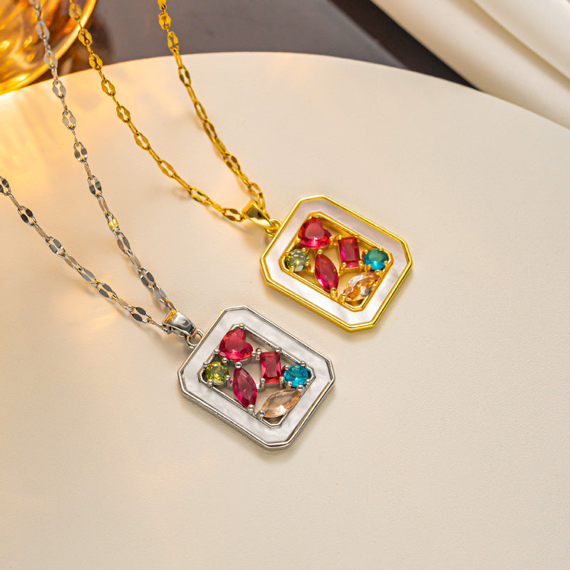 Collana Minimalista con Ciondolo a Cuore, Fiocchi e Strass in Acciaio al Titanio Placcato su Catena a O