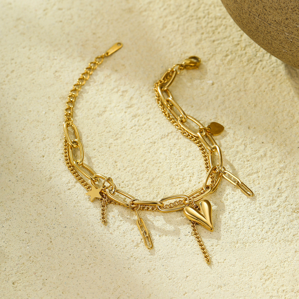 Bracciale doppio strato in acciaio inossidabile placcato oro 18 carati a forma di cuore geometrico e stella, alla moda