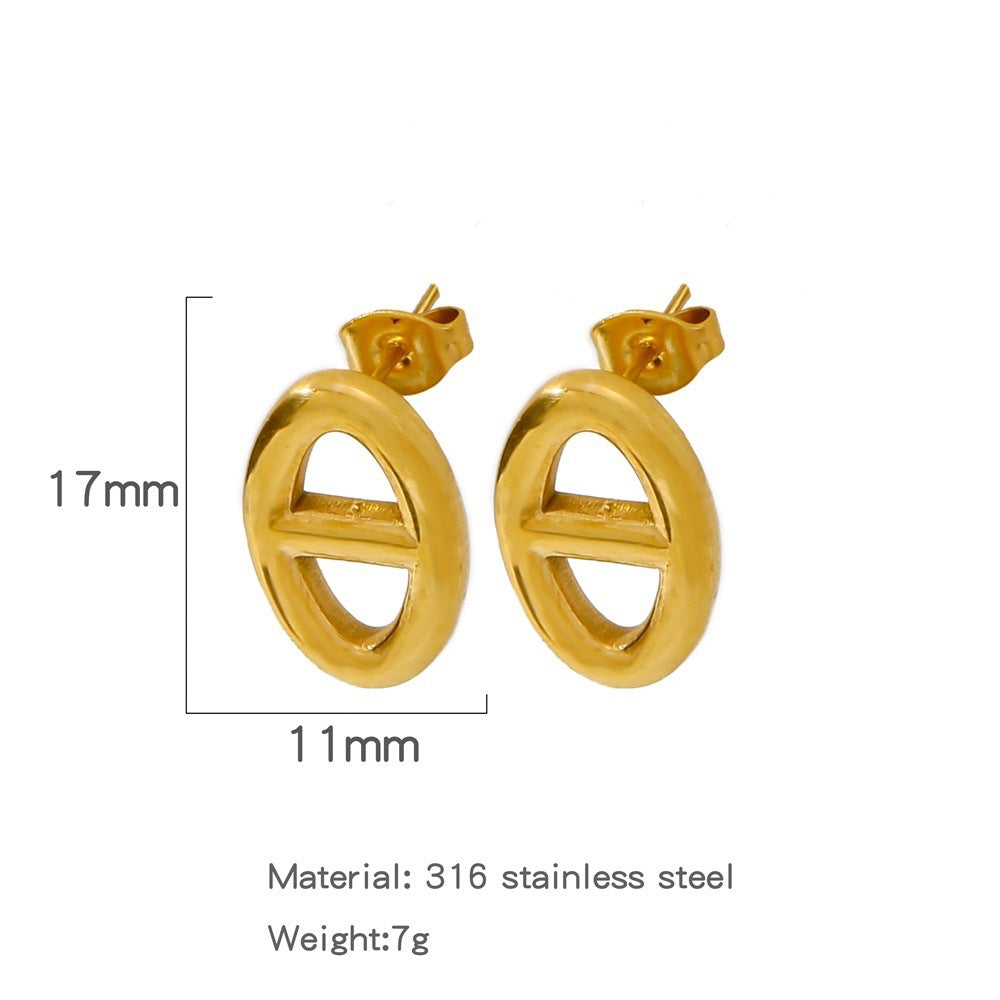 Collana Minimalista a Forma di Lettera in Acciaio al Titanio Placcato per Donna con Design a Catena O per Clavicole