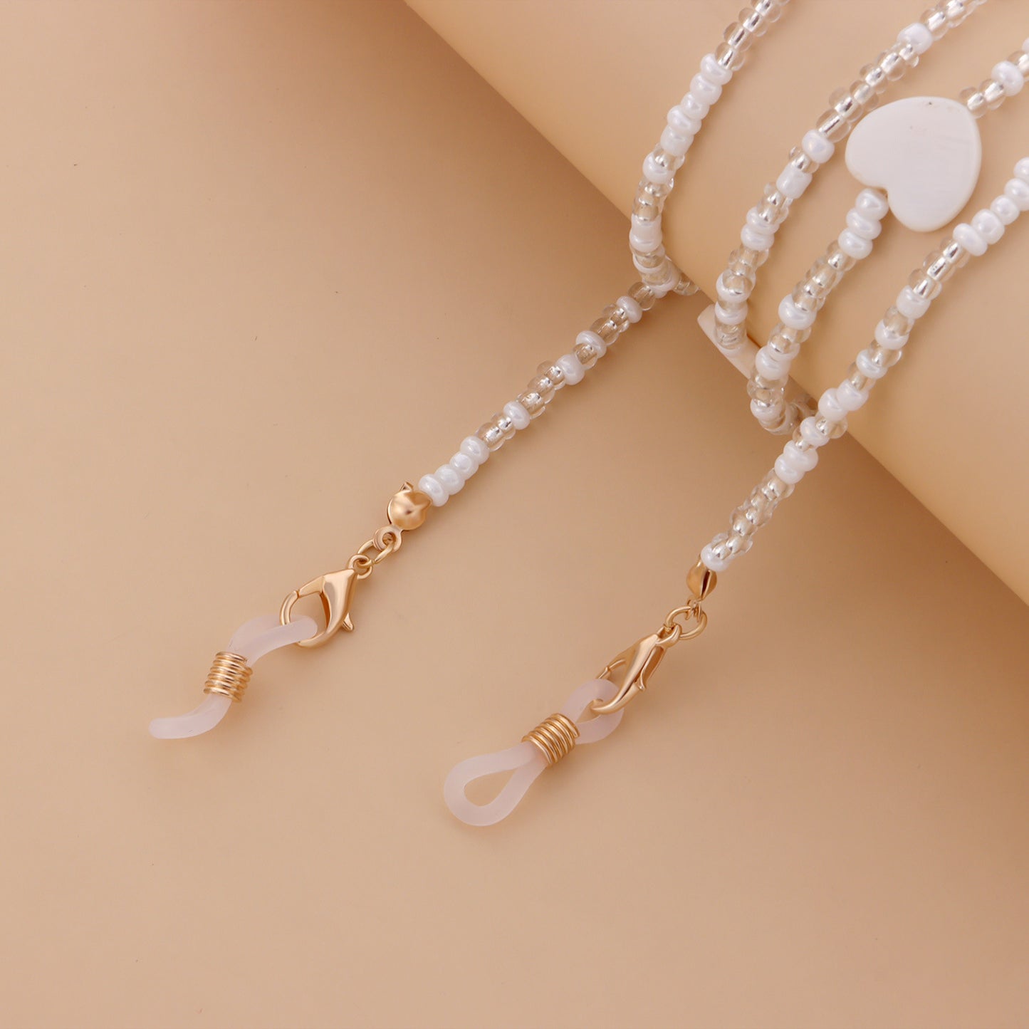 Minimalist Elegant Heart White Pearl Alloy Glasses Chain for Women