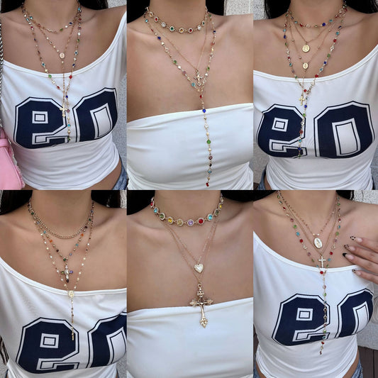 Collar casual chapado en aleación con diseño floral geométrico de corazón y cruz, con incrustaciones de cristal y estrás para mujer